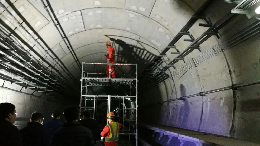 凤山地铁线路病害整治及养护维修